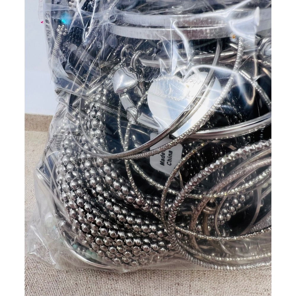 Vintage & Modern Silver Tone Mixed Metal Wearable Bracelet Jewelry Lot 3lbs - Picture 9 of 16